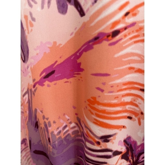 Calvin Klein Jeans V- Neck Short Sleeve Elastic Waist Size Medium - Picture 3 of 4